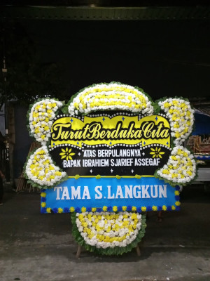 Papan Bunga Duka di Bendahara
